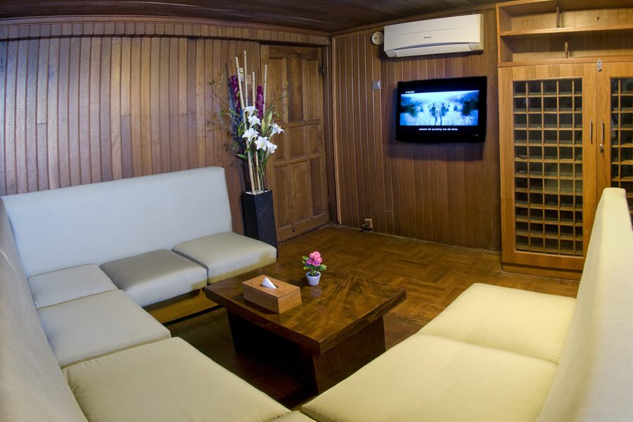 Cheng Ho Cinema Room Croisière Komodo Asiaqua